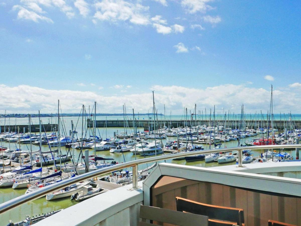 Ibis Port De Plaisance 3*