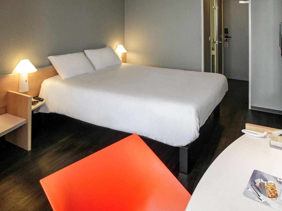 Ibis Port De Plaisance Granville